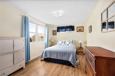 $895,000 | 20 Saltaire Avenue, Narragansett, RI 02882