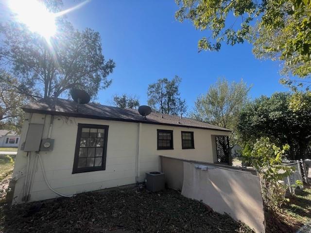 7428 Gaston Avenue Fort Worth, TX 76116 - Photo 4 of 17 a view of a house with a yard