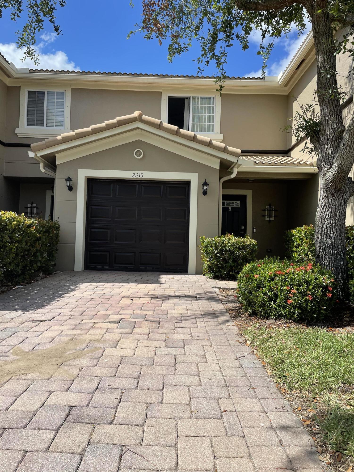 2215 Rockport Road Port St. Lucie, FL 34953 - Photo 3 of 33 Front