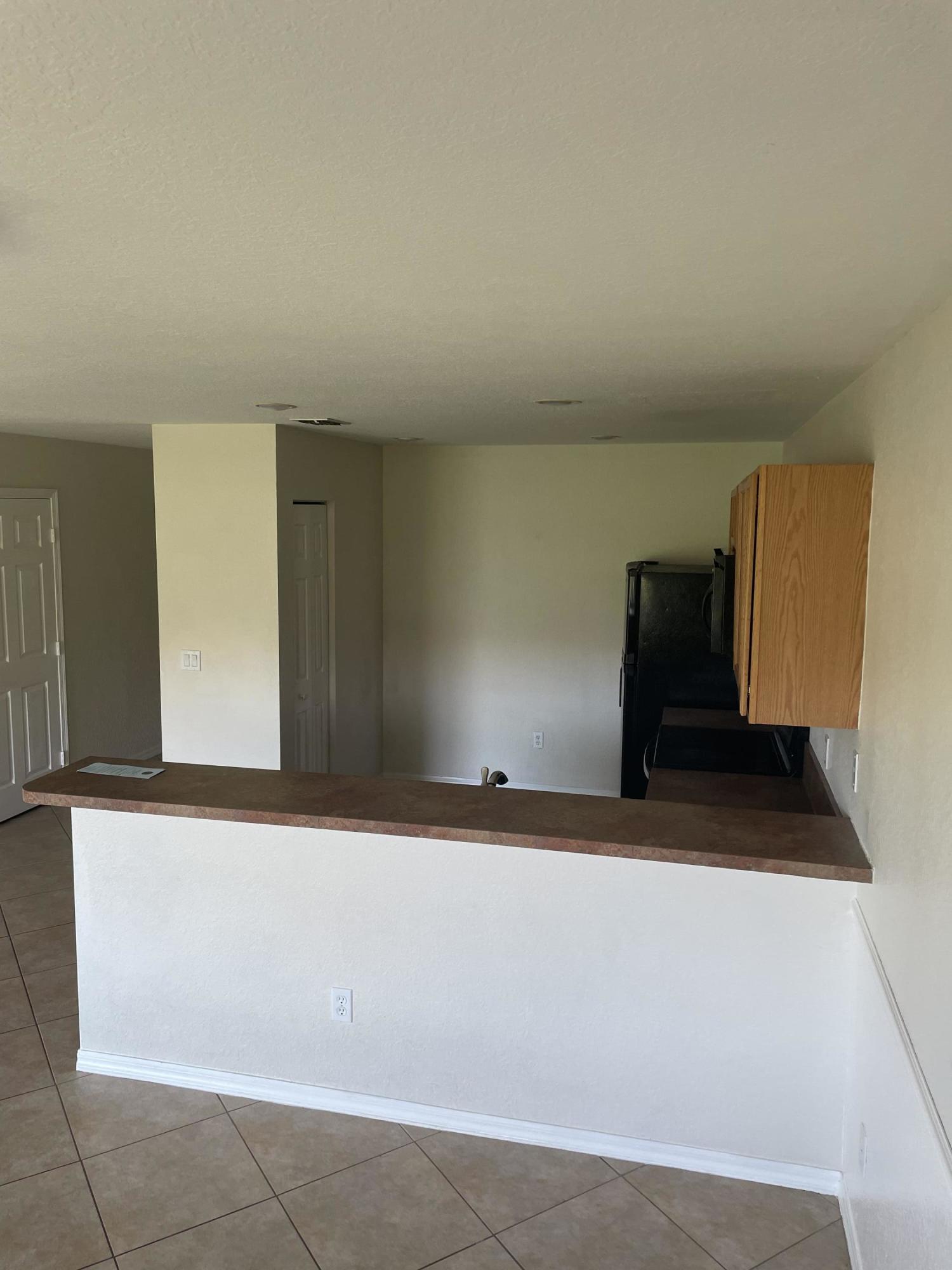 2215 Rockport Road Port St. Lucie, FL 34953 - Photo 10 of 33 Kitchen