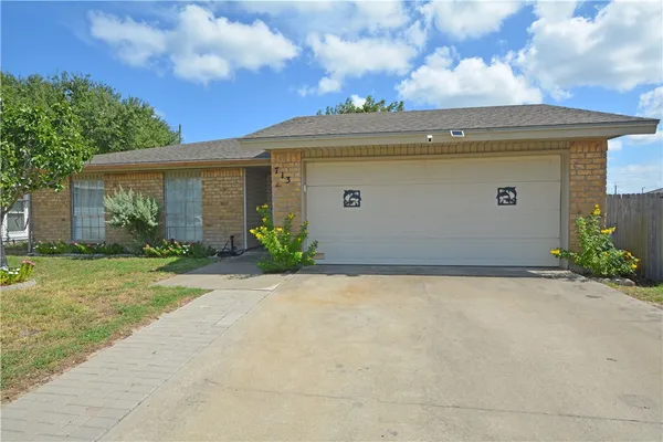 $350,000 | 713 Truk Drive, Corpus Christi, TX 78418