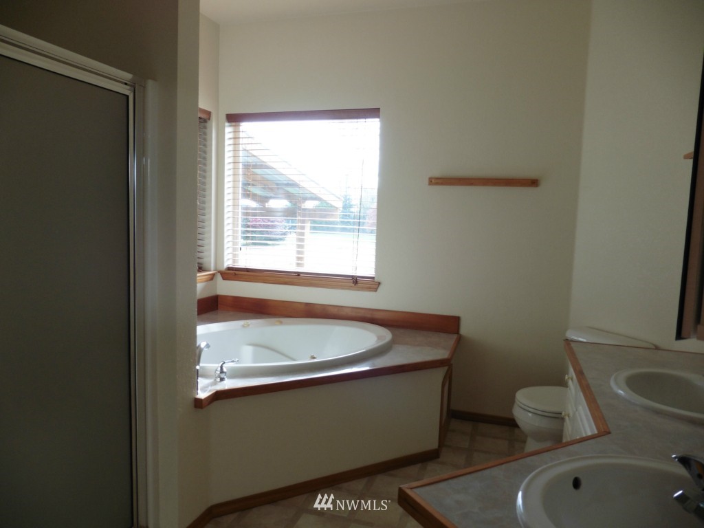 18124 Cider Court Southwest Rochester, WA 98579 - Photo 13 of 21