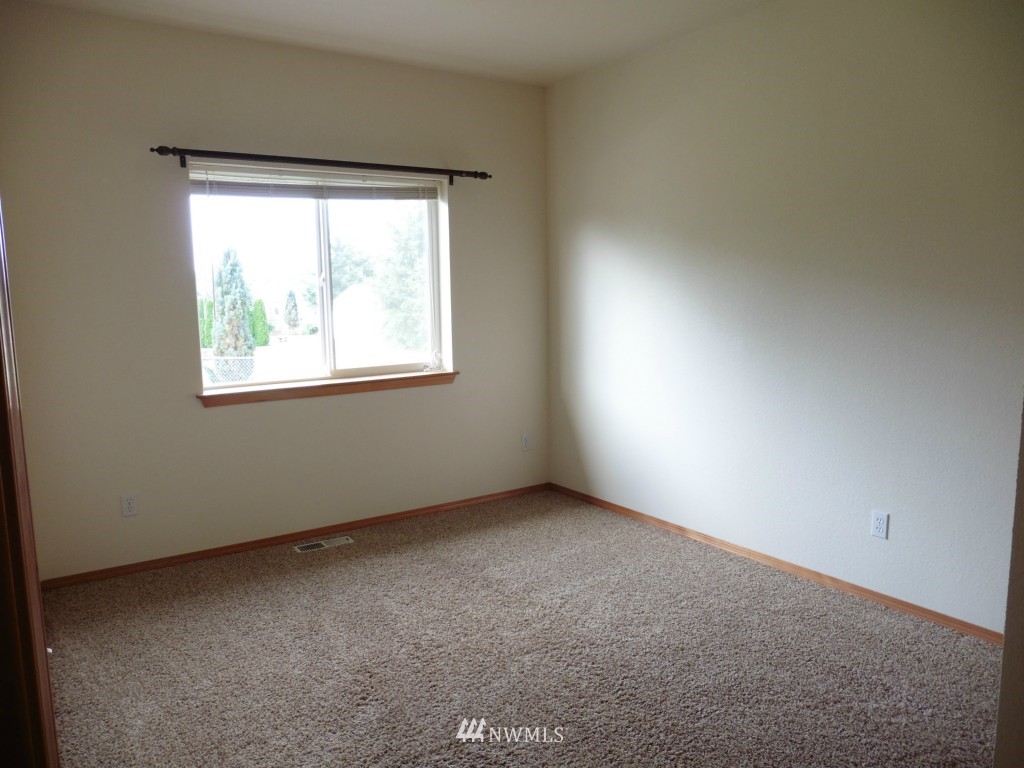 18124 Cider Court Southwest Rochester, WA 98579 - Photo 16 of 21