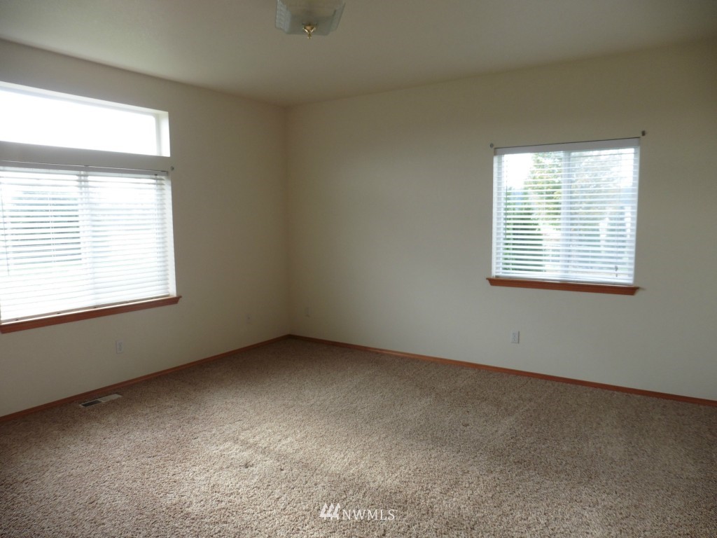 18124 Cider Court Southwest Rochester, WA 98579 - Photo 17 of 21