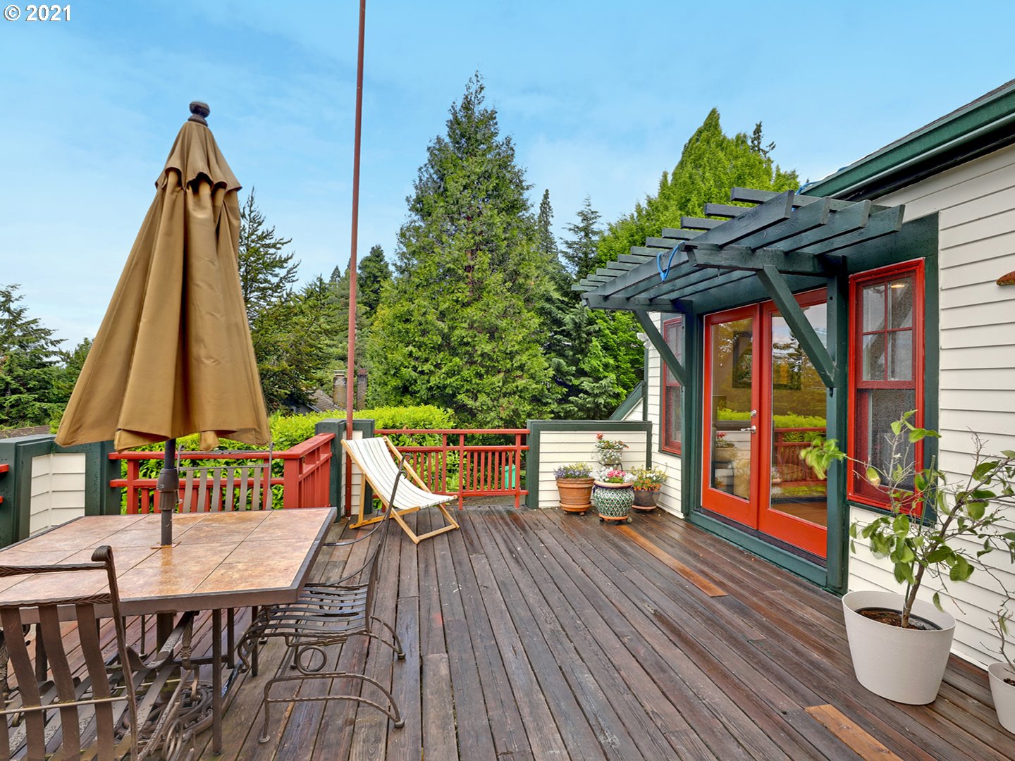 3550 Southwest Woods Street Portland, OR 97221 - Photo 5 of 22 Gallery Image 5
