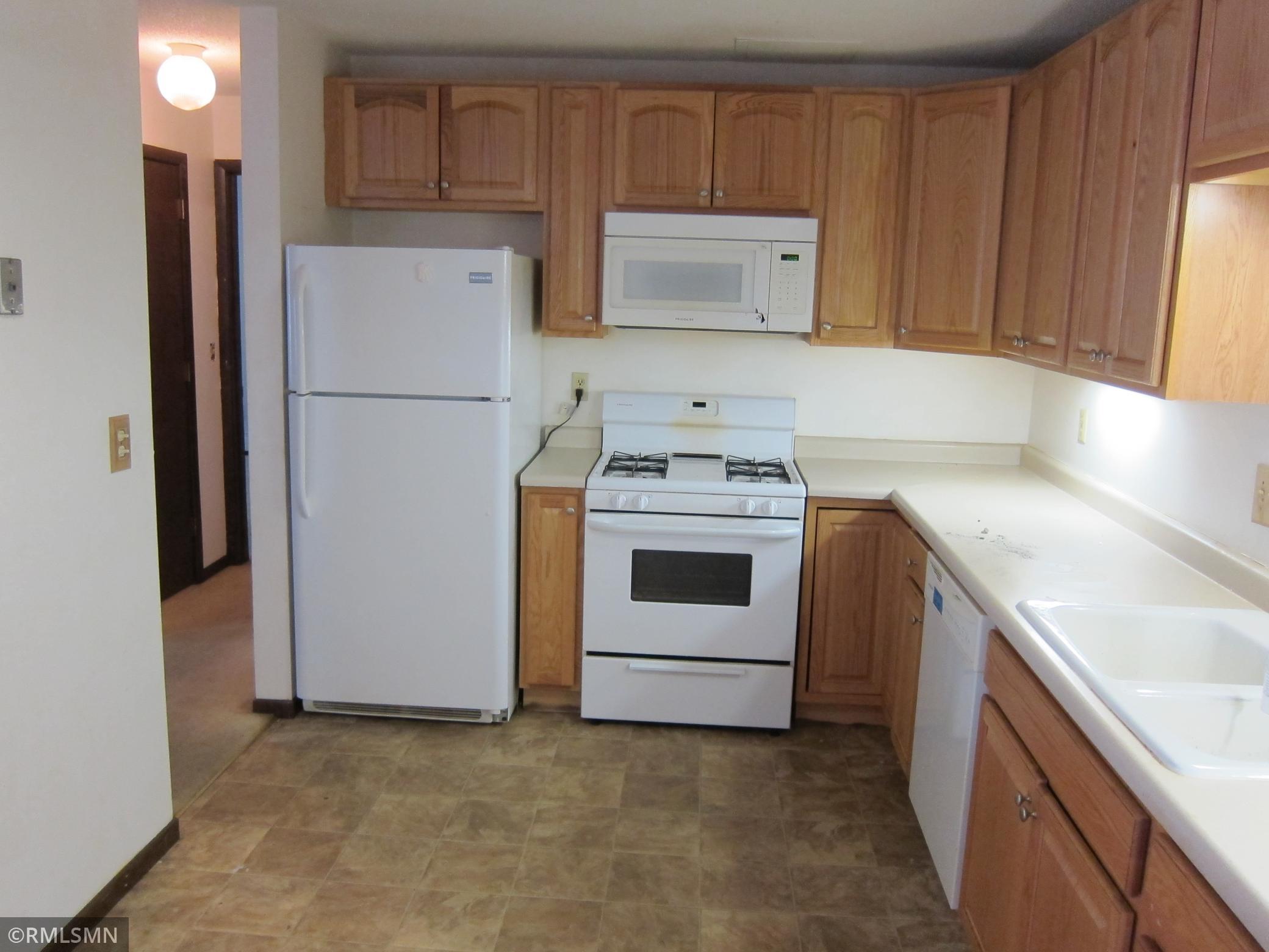 4004 Foss Road, Unit 102 St. Anthony, MN 55421 - Photo 2 of 5