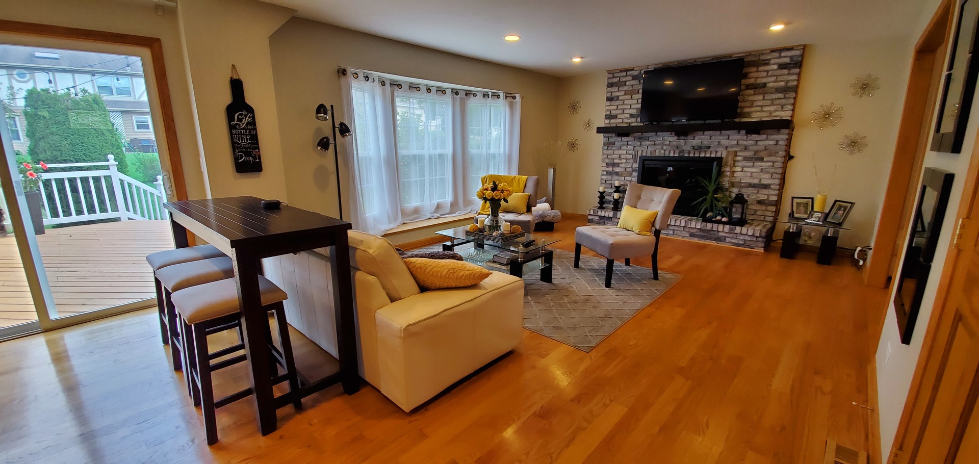 1872 Lisson Road Naperville, IL 60565 - Photo 4 of 35