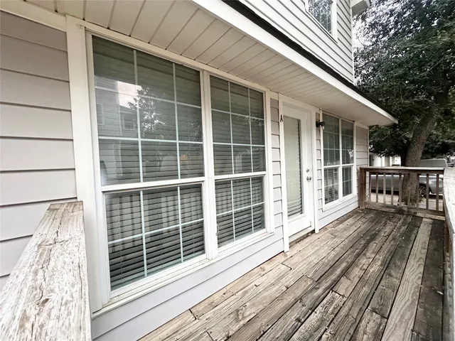 $1,475 | 176 Binnacle Court, Unit A, Willis, TX 77318