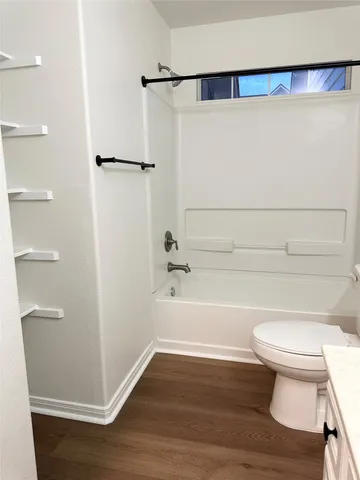 $1,475 | 176 Binnacle Court, Unit A, Willis, TX 77318