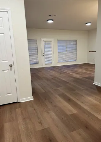 $1,475 | 176 Binnacle Court, Unit A, Willis, TX 77318