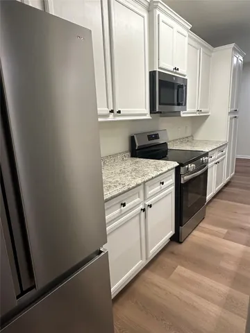 $1,500 | 176 Binnacle Court, Unit A, Willis, TX 77318