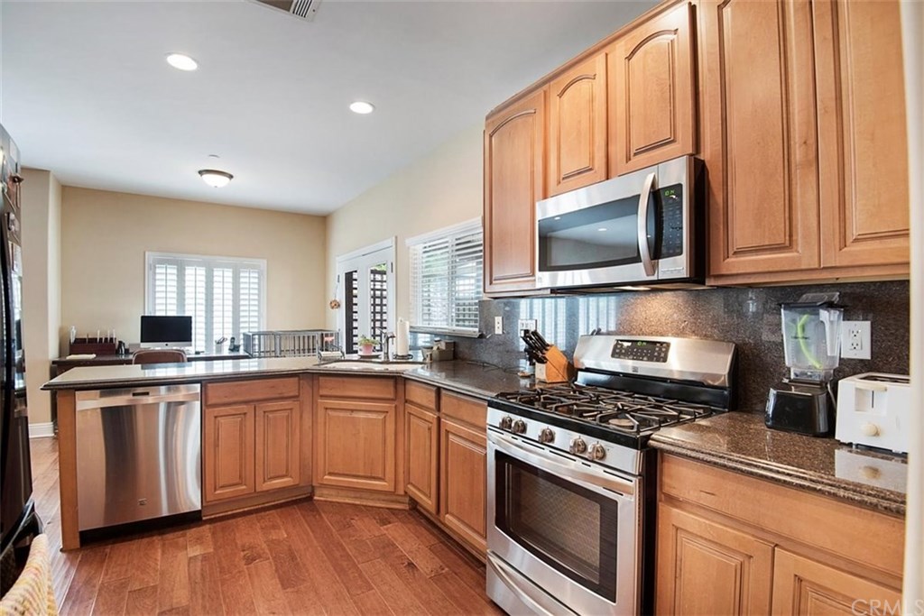 3012 Sycamore Avenue La Crescenta, CA 91214 - Photo 10 of 26