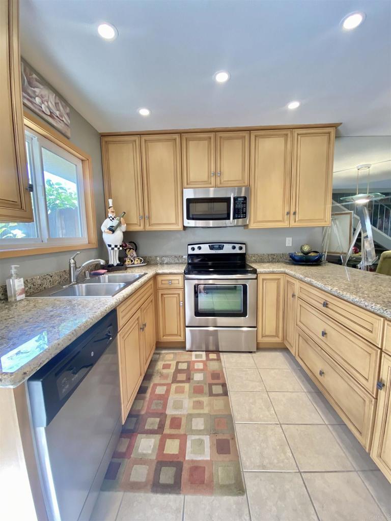 34354 Laura Way Rancho Mirage, CA 92270 - Photo 7 of 24