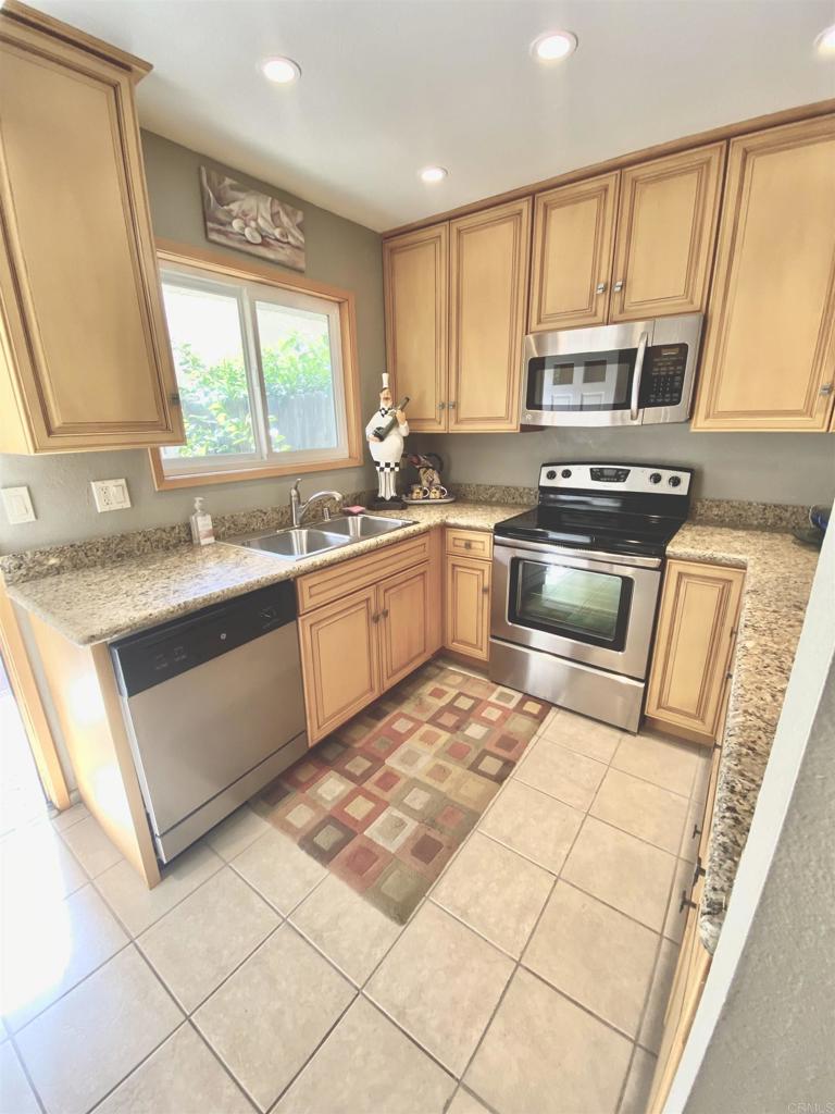 34354 Laura Way Rancho Mirage, CA 92270 - Photo 9 of 24