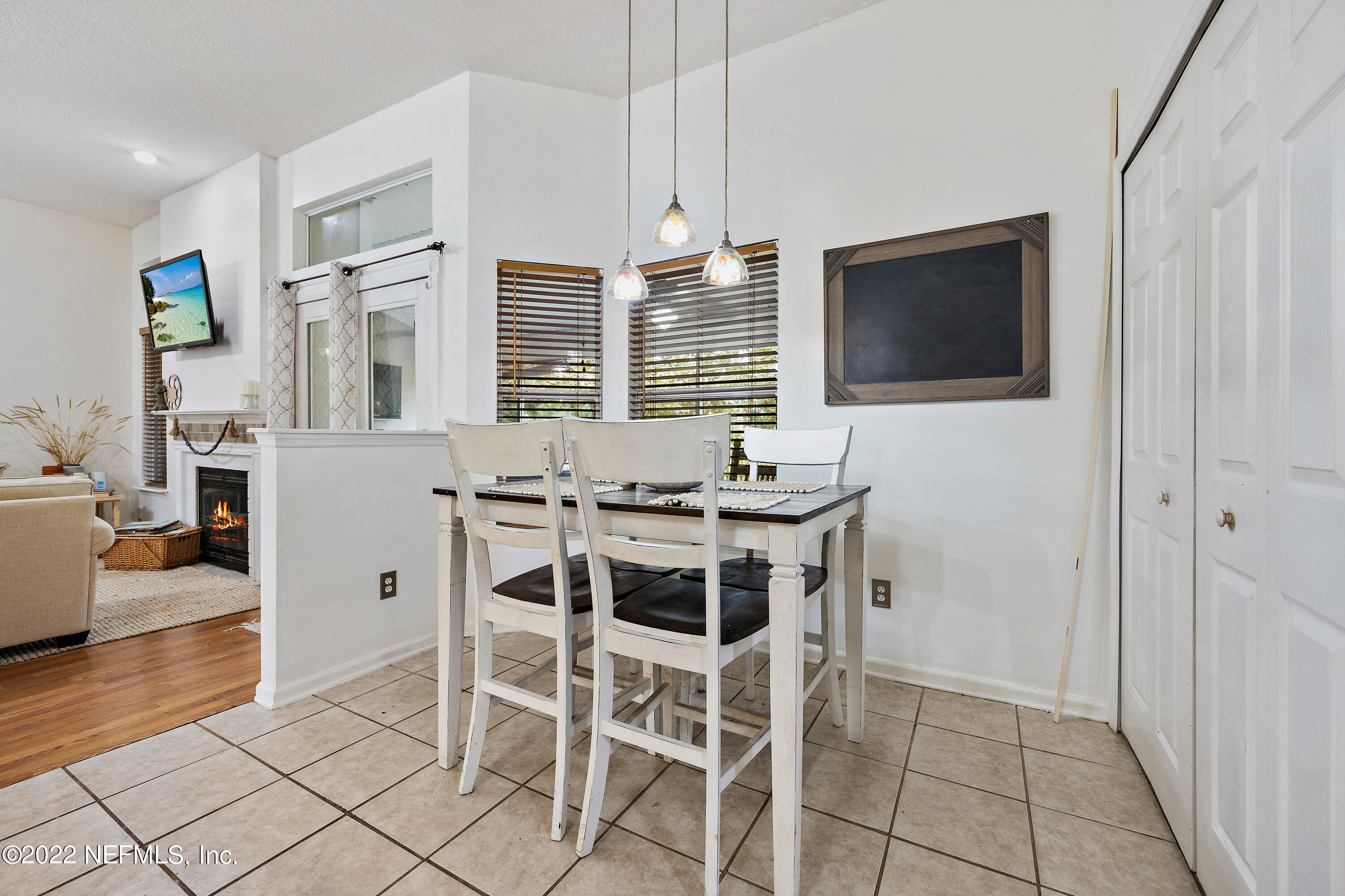 834 Pine Moss Road Jacksonville, FL 32218 - Photo 8 of 25 08-Breakfast Area