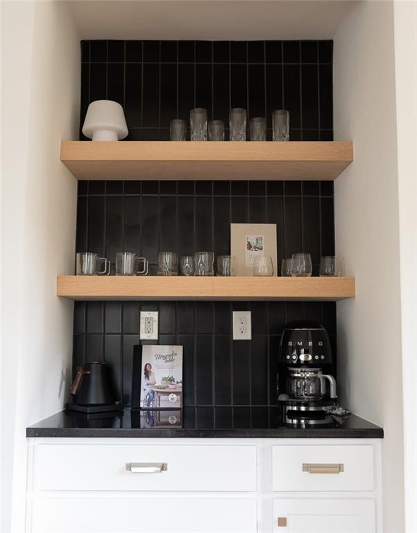 1085 Hardee Street Northeast, Unit A Atlanta, GA 30307 - Photo 27 of 32 a kitchen with a cabinets and a stove