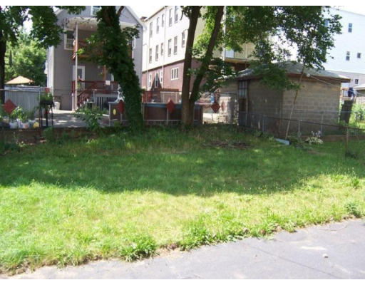 55-57 Reed Avenue Everett, MA 02149 - Photo 9 of 10 Gallery Image 9