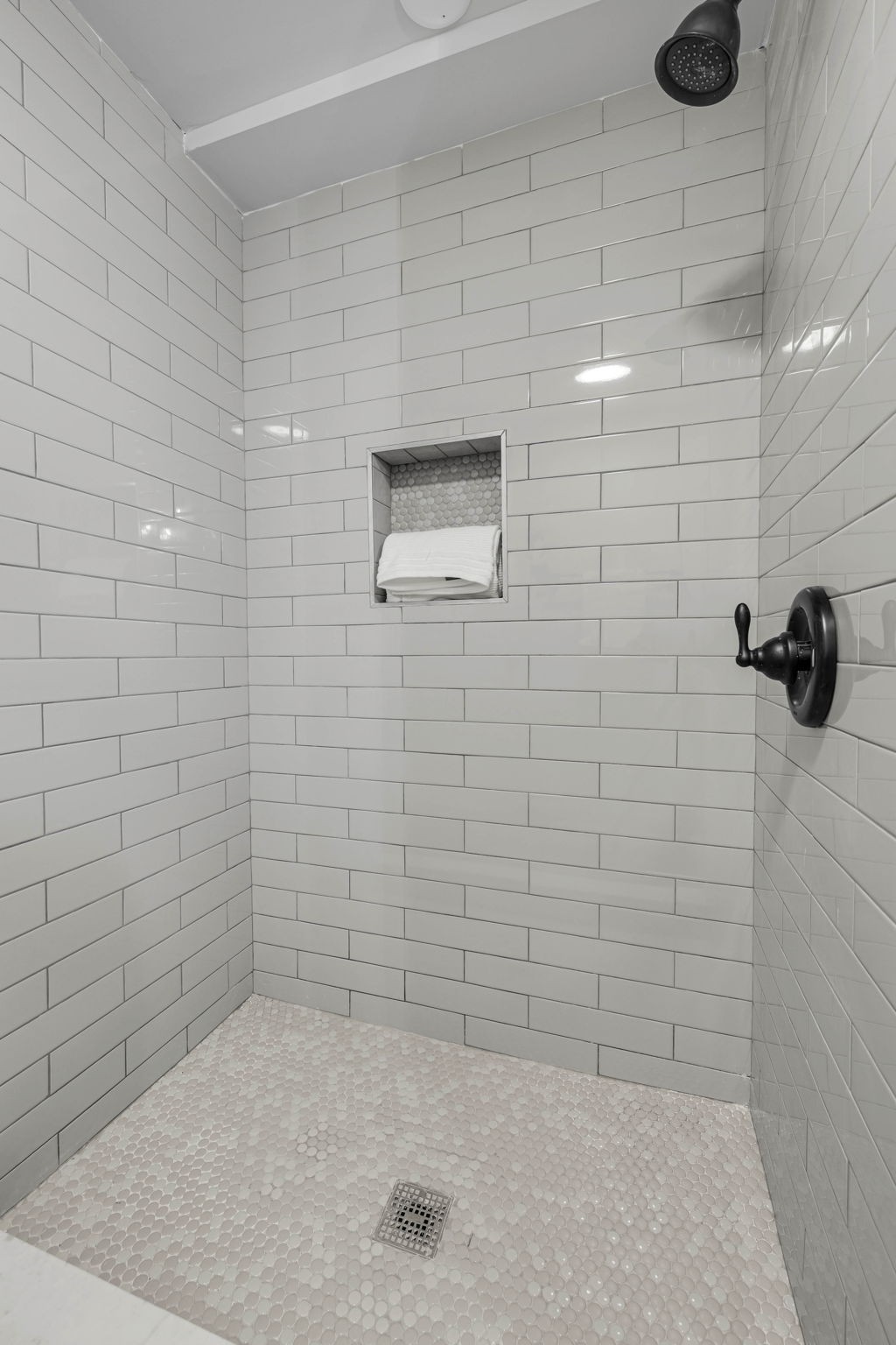 1177 Hamilton Chambers Road Lebanon, TN 37087 - Photo 34 of 42 a bathroom with a shower