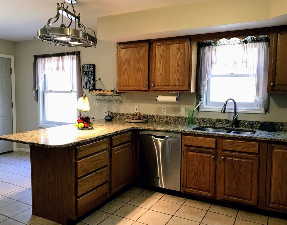 361 R Old Colony Road Norton, MA 02766 - Photo 8 of 23 Gallery Image 8
