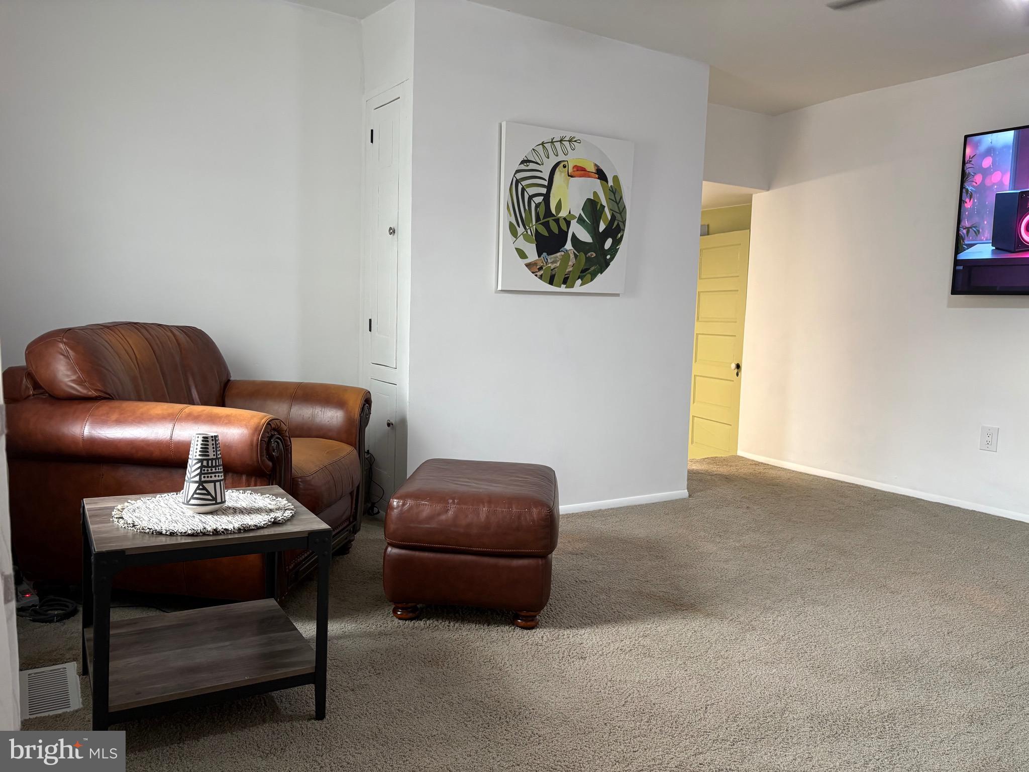 417 Main Street Juliustown, NJ 08022 - Photo 3 of 13 living room