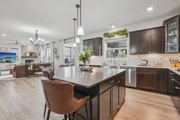 $872,900 | 5928 Pinnacle Circle, Prior Lake, MN 55372