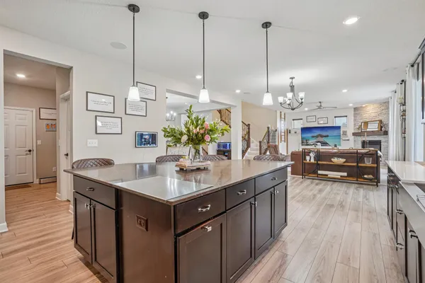 $872,900 | 5928 Pinnacle Circle, Prior Lake, MN 55372