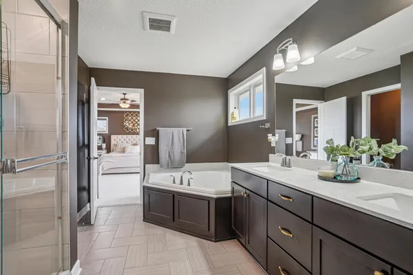 $872,900 | 5928 Pinnacle Circle, Prior Lake, MN 55372