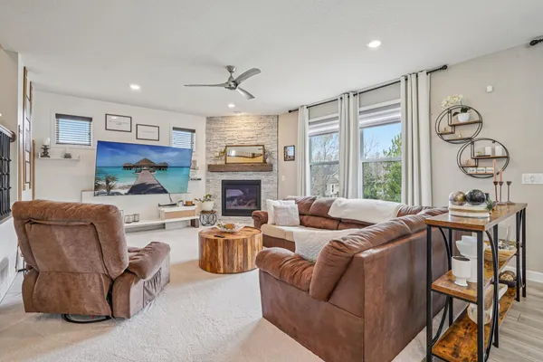 $872,900 | 5928 Pinnacle Circle, Prior Lake, MN 55372