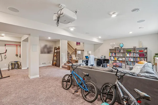 $872,900 | 5928 Pinnacle Circle, Prior Lake, MN 55372