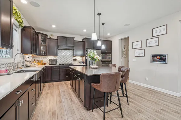 $872,900 | 5928 Pinnacle Circle, Prior Lake, MN 55372