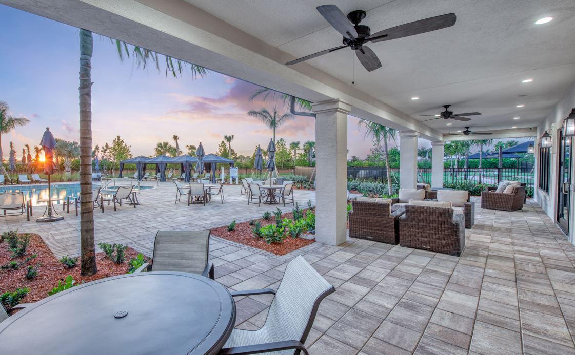 4220 Silver Maple Way, Unit STELLAR Vero Beach, FL 32967 - Photo 29 of 34 OUTSIDE SEATING AREA