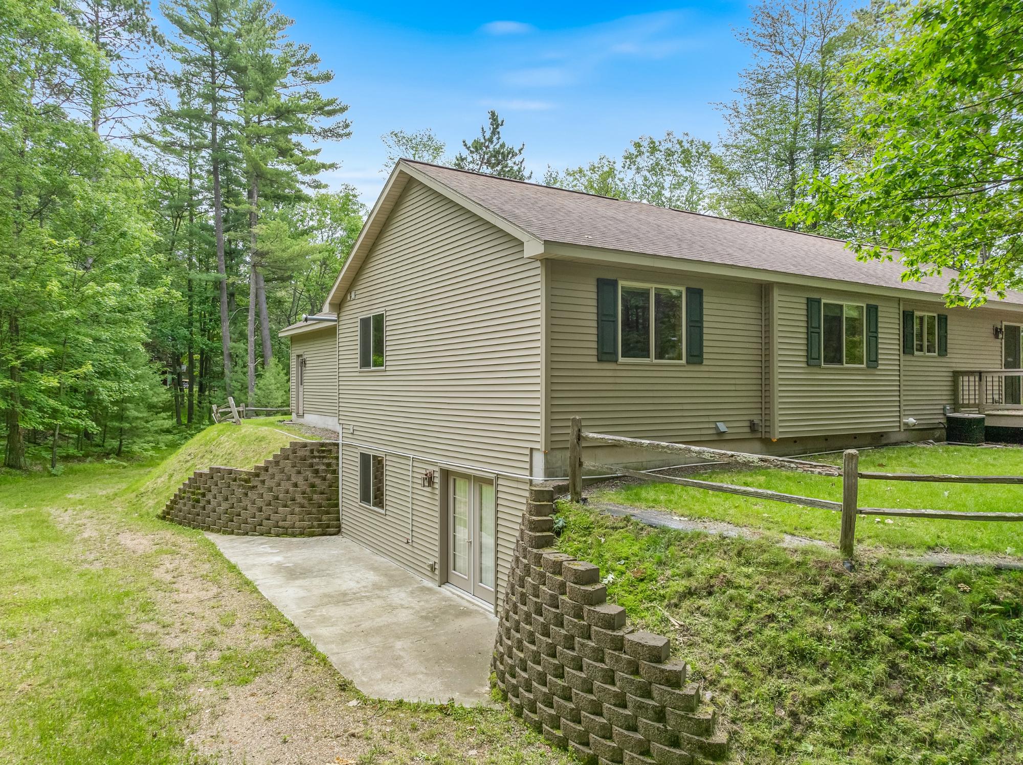 9756 Kawaga Road Minocqua, WI 54548 - Photo 11 of 32 Gallery Image 11