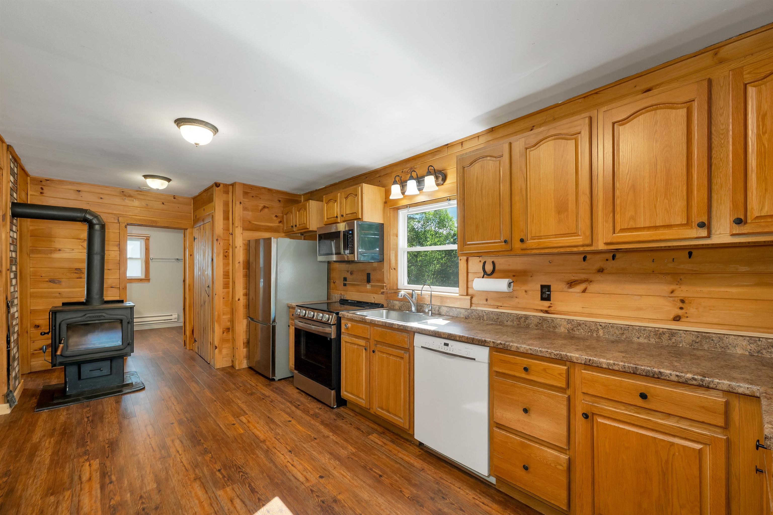 206 Hearse House Road Dorchester, NH 03266 - Photo 4 of 26