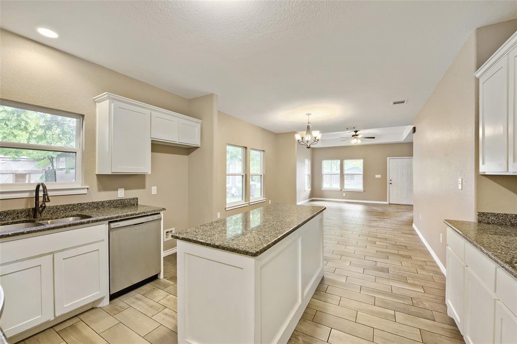 1101 Baird Street Cleburne, TX 76033 - Photo 9 of 27