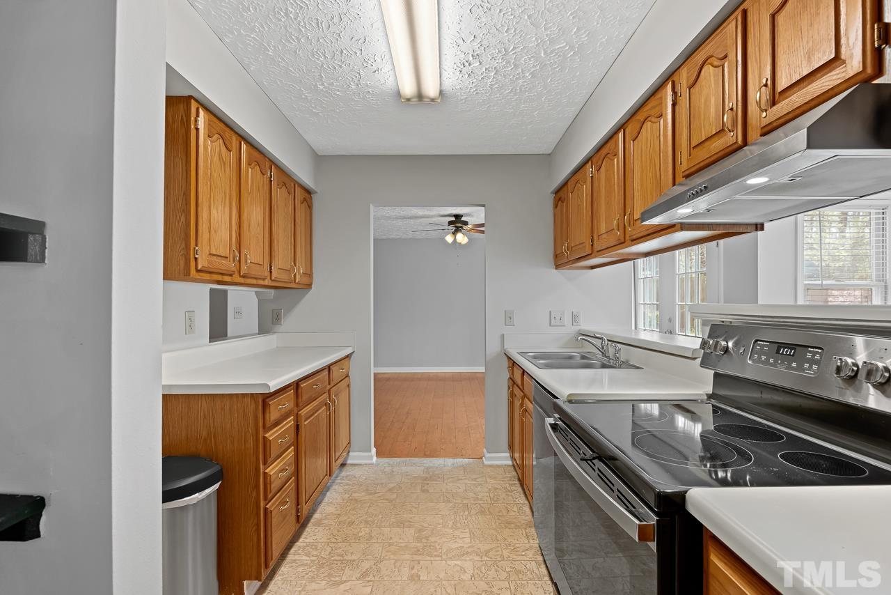 5541 Millrace Trail Raleigh, NC 27606 - Photo 9 of 33 Gallery Image 9
