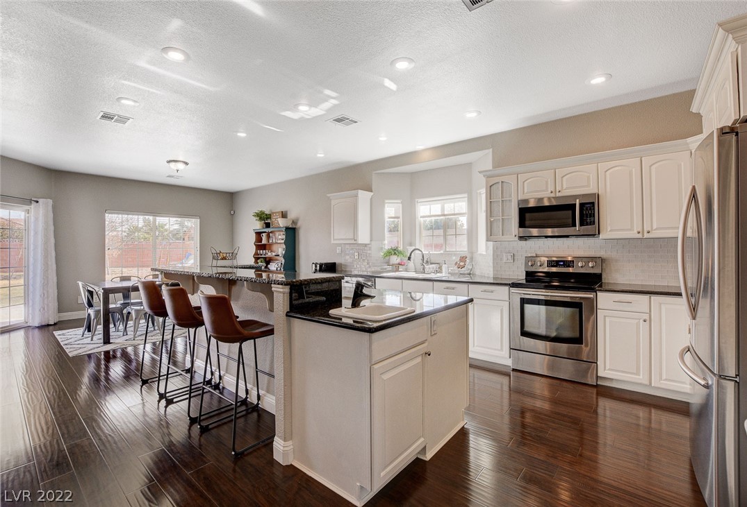 3216 Quaint Ranch Street Logandale, NV 89021 - Photo 2 of 38 Gallery Image 2