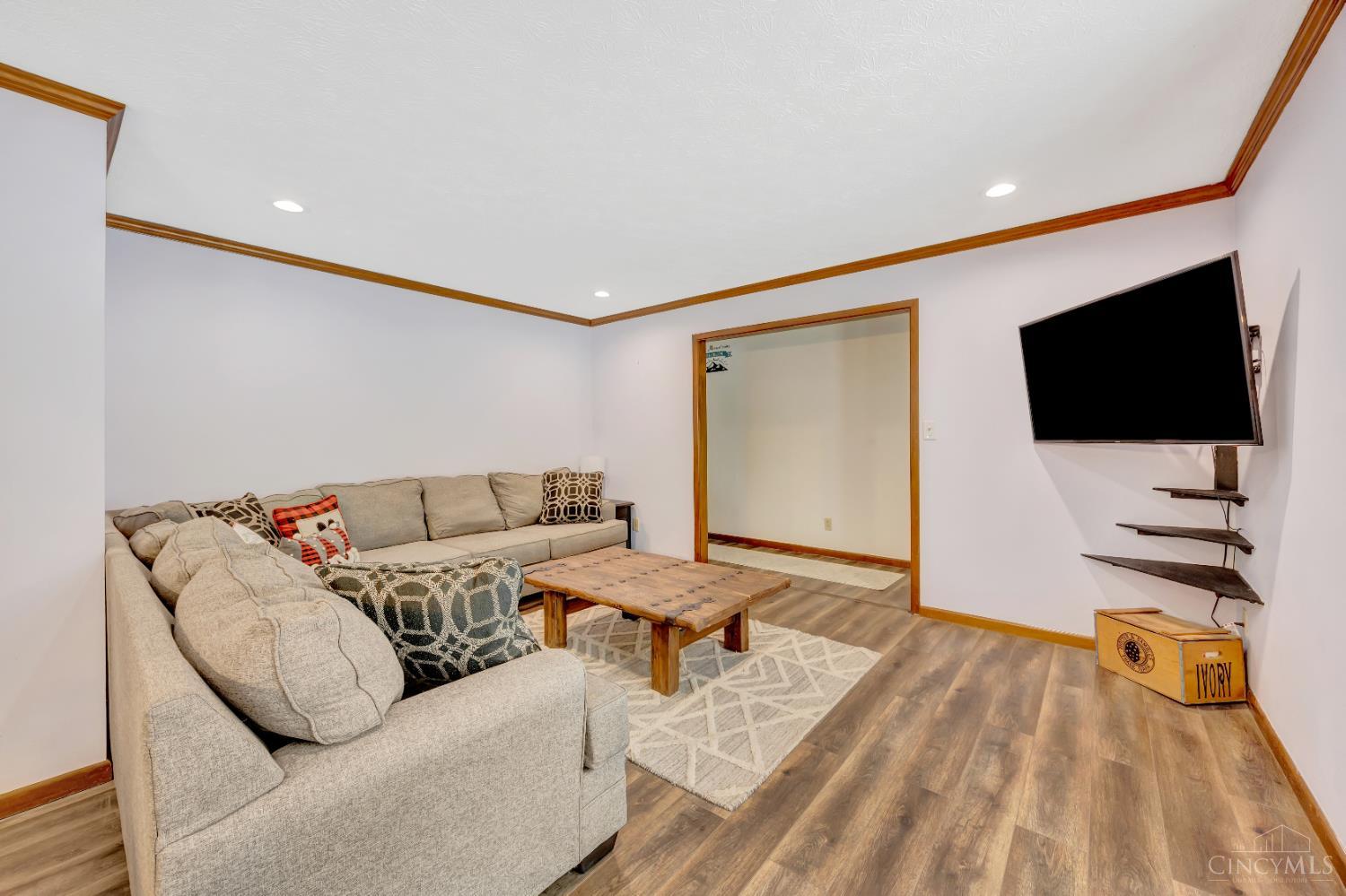 3633 Powner Road Cincinnati, OH 45248 - Photo 8 of 52