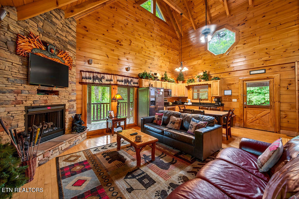 2024 Bear Haven Way Sevierville, TN 37876 - Photo 10 of 35 DSC_4145