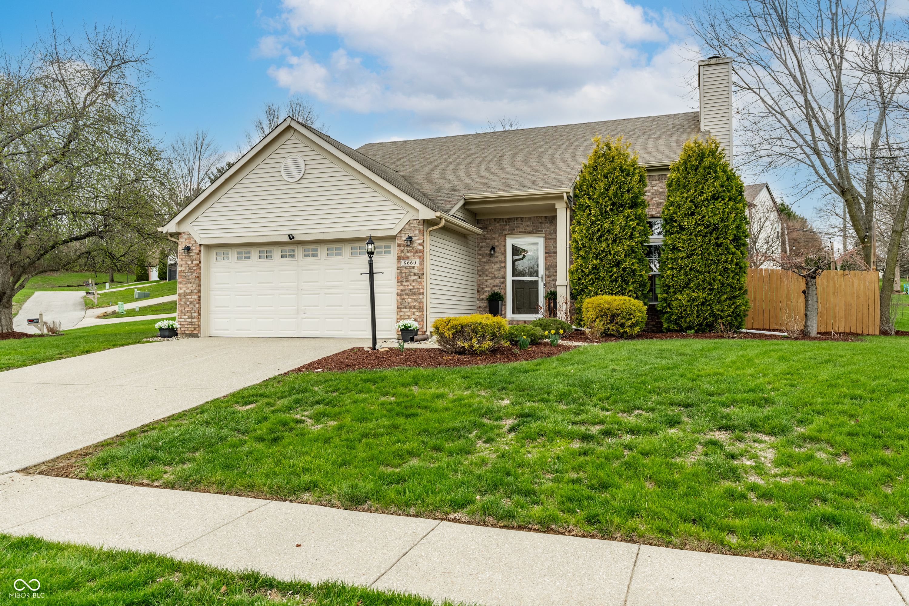 9660 Overcrest Drive Fishers, IN 46037 - Photo 1 of 40