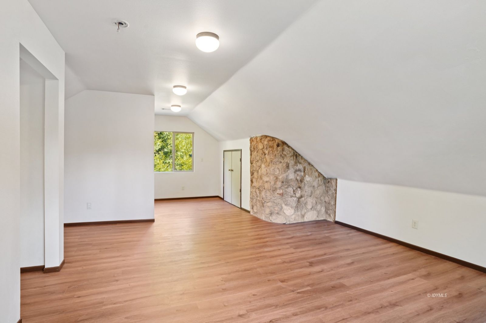 25140 Lodge Road Idyllwild, CA 92549 - Photo 19 of 40 Bed 2