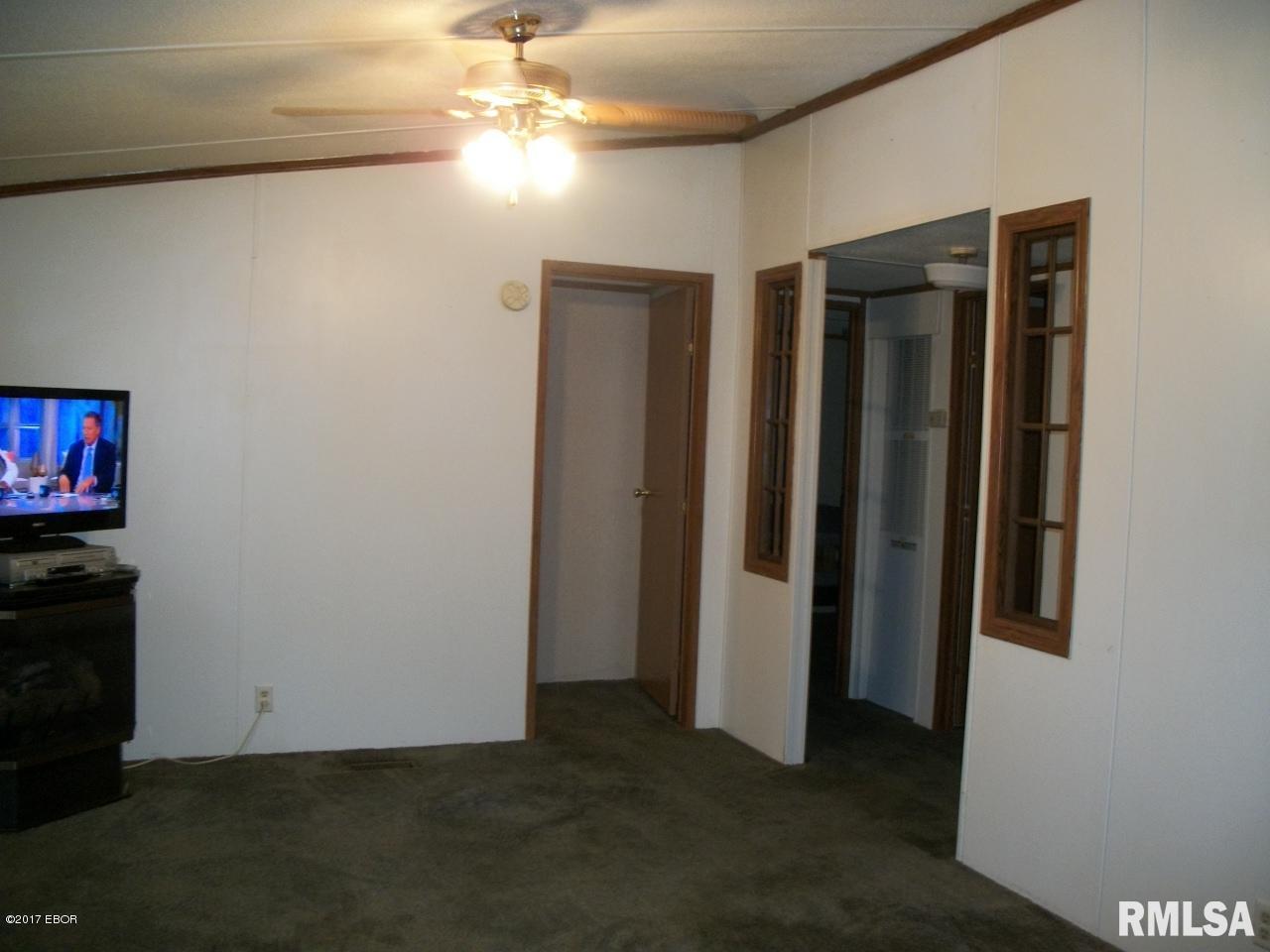 1685 Raintree Road Harrisburg, IL 62946 - Photo 3 of 34 Gallery Image 3