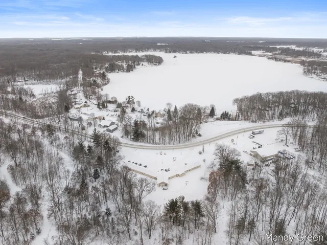 $350,000 | 9896 11 Mile Road, Mecosta, MI 49332