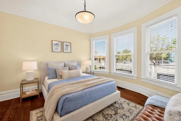 $930,000 | 531 East Washington Street, Petaluma, CA 94952