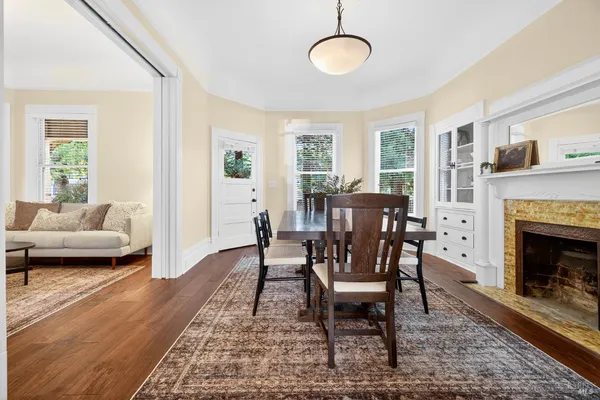 $930,000 | 531 East Washington Street, Petaluma, CA 94952