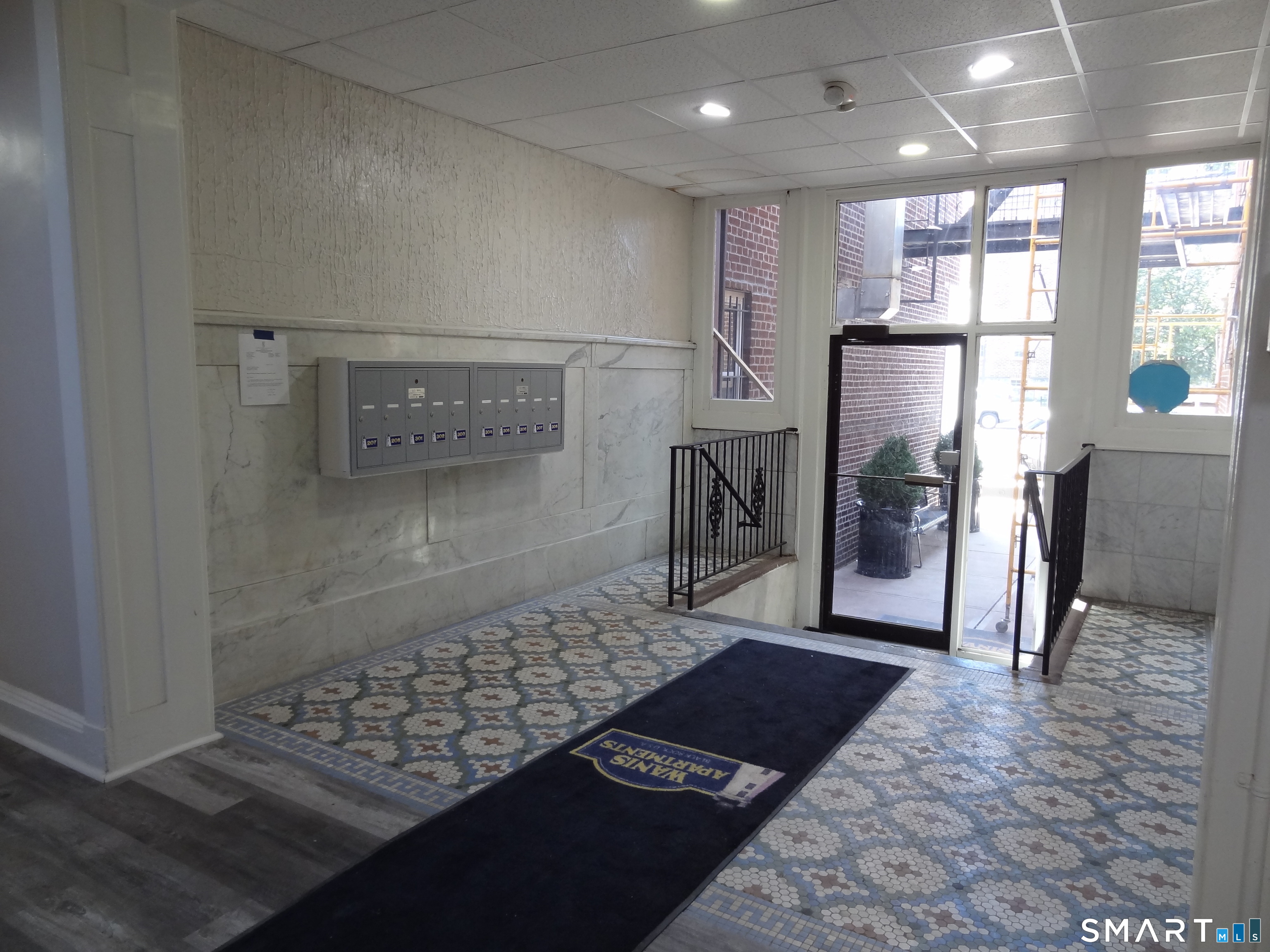 2806 Fairfield Avenue, Unit 103 Bridgeport, CT 06605 - Photo 13 of 21