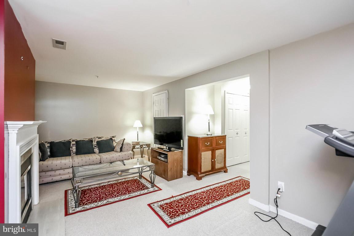 3539 Corn Stream Road Randallstown, MD 21133 - Photo 22 of 30 Family Room