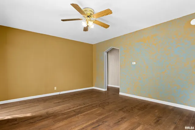 $159,900 | 443 West Wilmot Street, Chillicothe, IL 61523