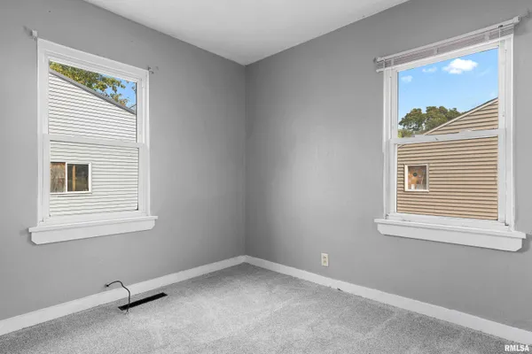$150,000 | 443 West Wilmot Street, Chillicothe, IL 61523