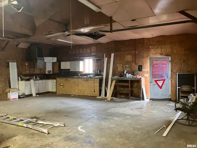 $159,900 | 443 West Wilmot Street, Chillicothe, IL 61523