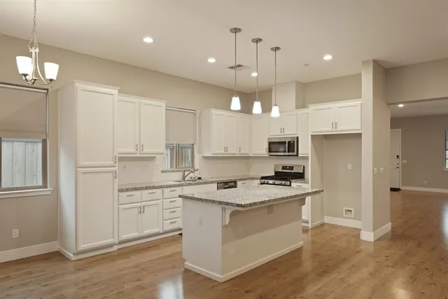 $669,900 | 563 Bascule Drive, Oakdale, CA 95361